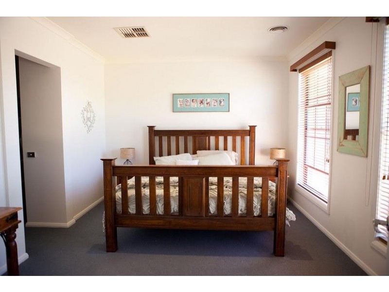 3 Mikado Place, Golden Square VIC 3555