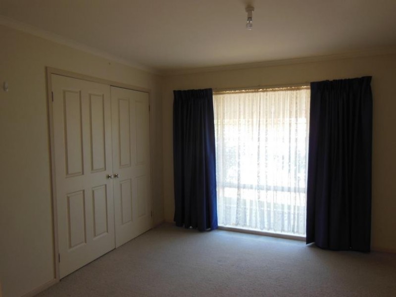 9 Tomkinson Drive, Golden Square VIC 3555