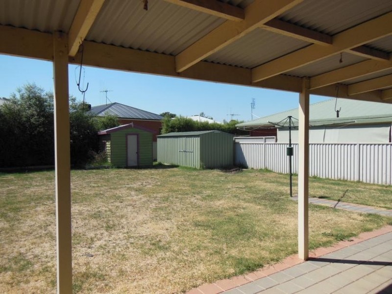 9 Tomkinson Drive, Golden Square VIC 3555