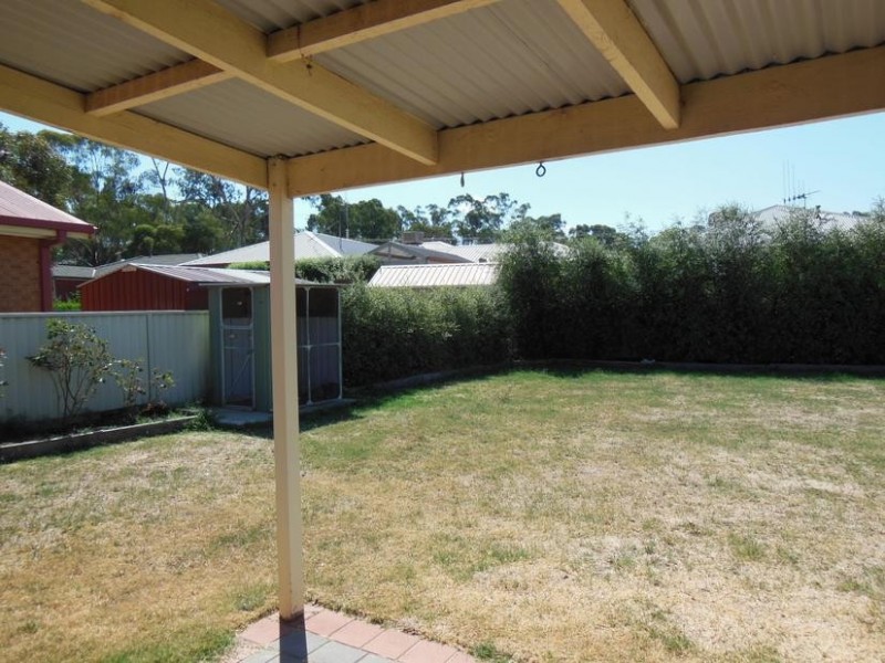 9 Tomkinson Drive, Golden Square VIC 3555