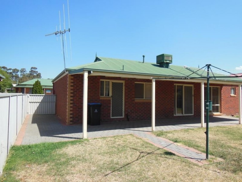 9 Tomkinson Drive, Golden Square VIC 3555