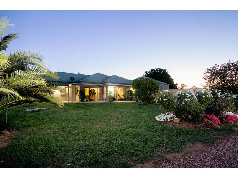 77-79 Bassett Drive, Strathfieldsaye VIC 3551