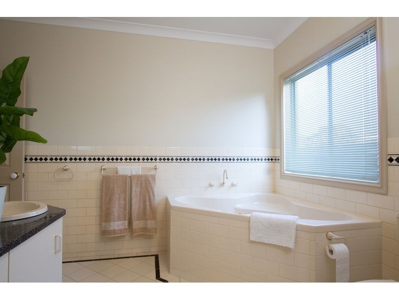 77-79 Bassett Drive, Strathfieldsaye VIC 3551