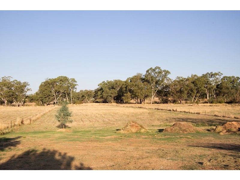 77-79 Bassett Drive, Strathfieldsaye VIC 3551