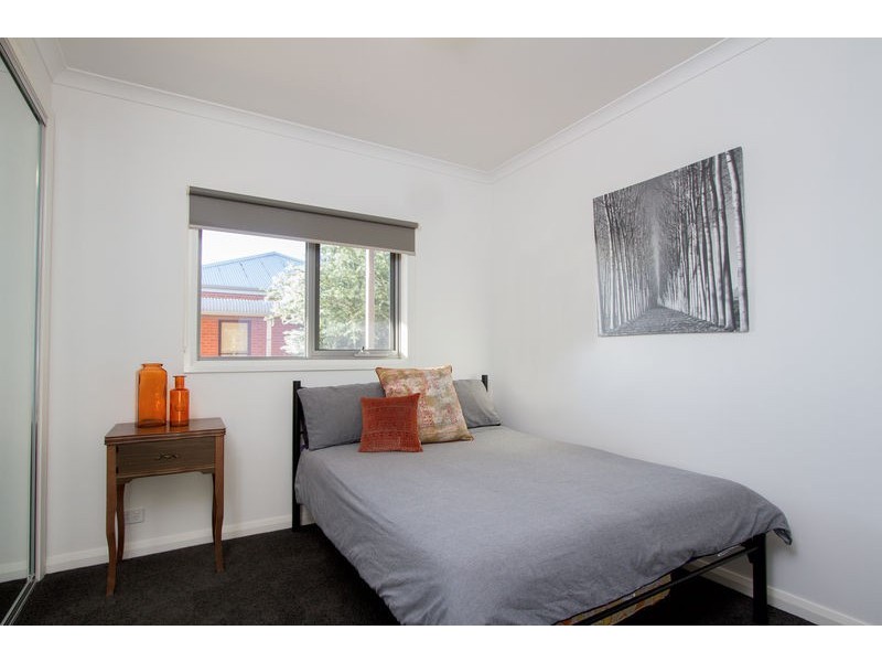 16 Barton Court, Flora Hill VIC 3550