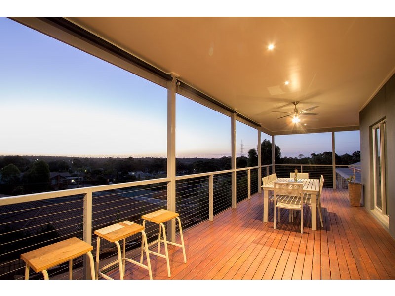 16 Barton Court, Flora Hill VIC 3550