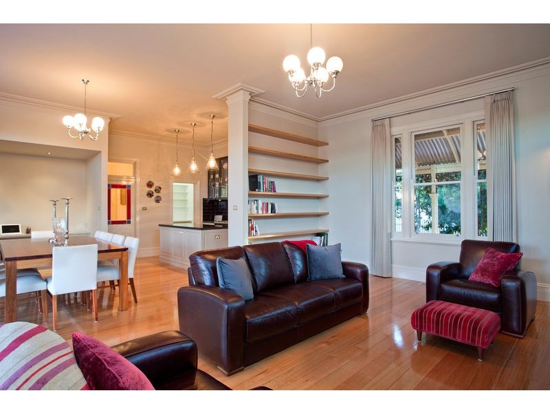 3 Brodie Street, Quarry Hill VIC 3550