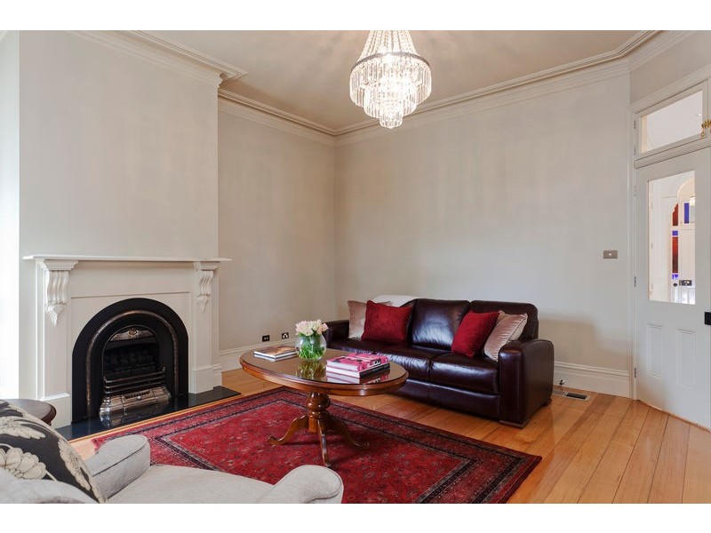 3 Brodie Street, Quarry Hill VIC 3550