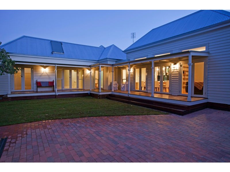 3 Brodie Street, Quarry Hill VIC 3550