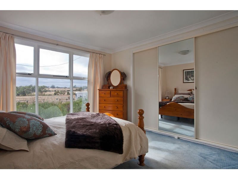 1017 Axe Creek Road, Sedgwick VIC 3551