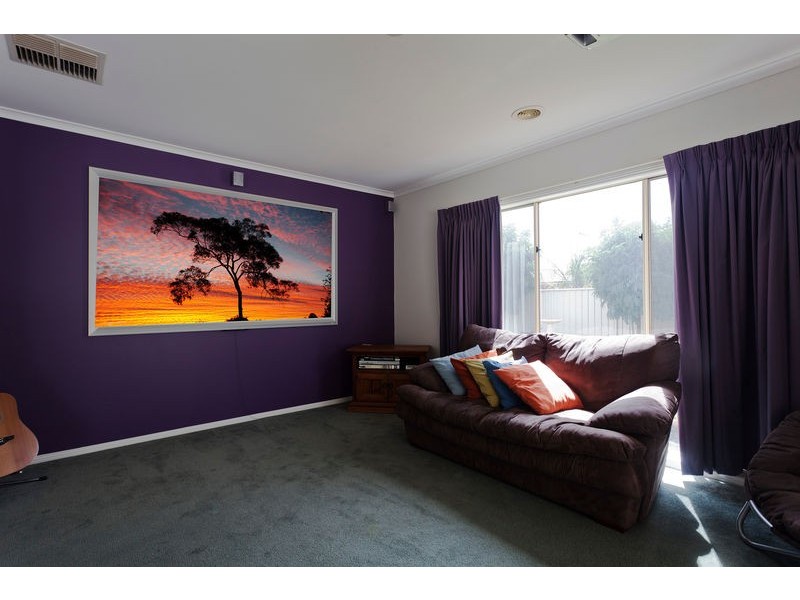 14 Dowker Street, Epsom VIC 3551