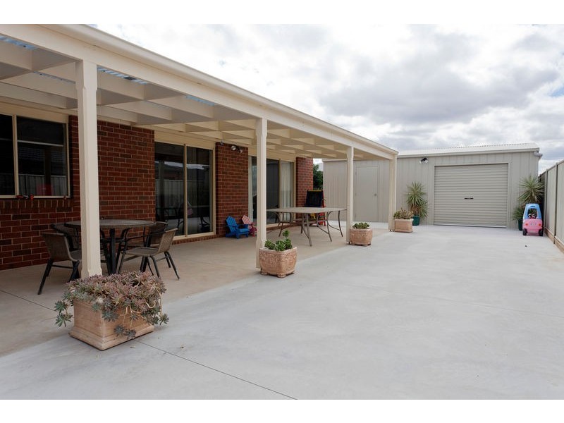 14 Dowker Street, Epsom VIC 3551