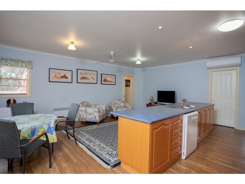 13 Leslie Place, Junortoun VIC 3551