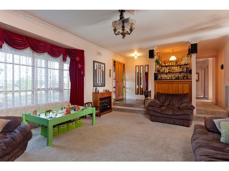 28 Magellan Crescent, Kangaroo Flat VIC 3555