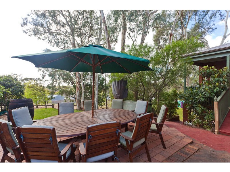 28 Magellan Crescent, Kangaroo Flat VIC 3555