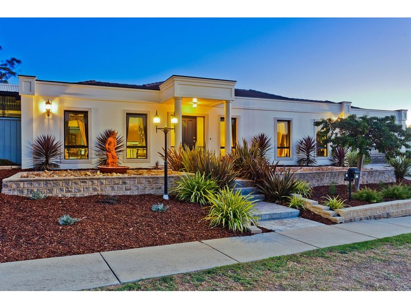 15 Penzance Avenue, Golden Square VIC 3555