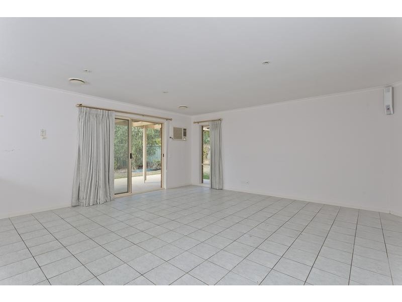 9 Oasis Gardens, Spring Gully VIC 3550