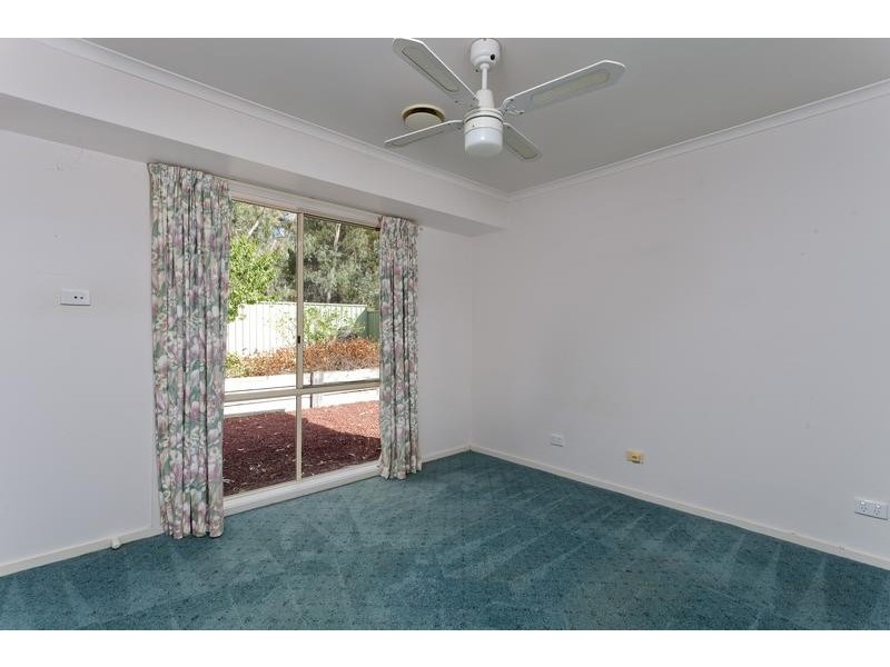 9 Oasis Gardens, Spring Gully VIC 3550