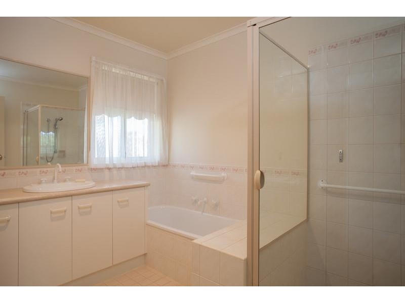 Unit 156 The Outlook, Spring Gully VIC 3550