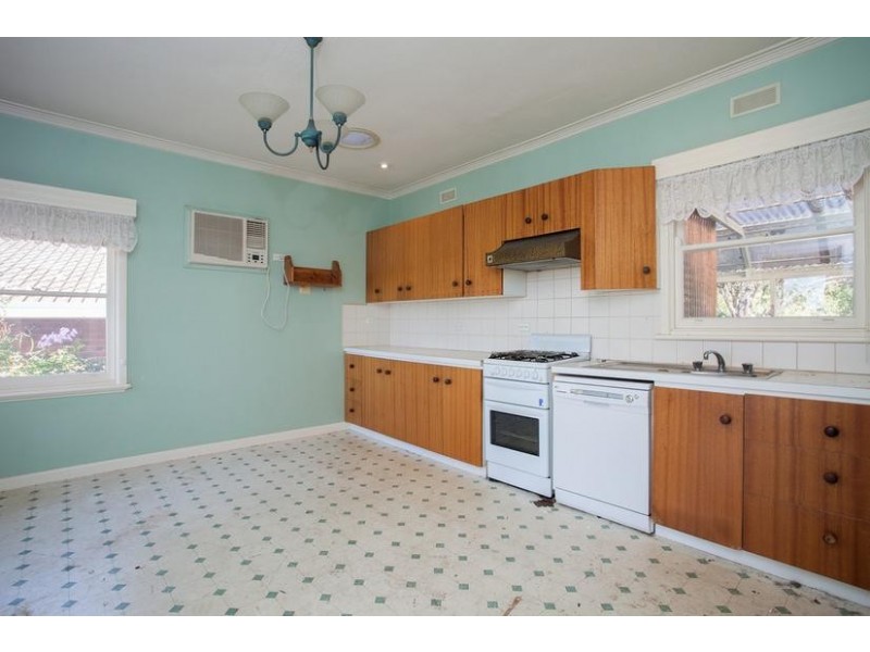 25 Harpin Street, Strathdale VIC 3550