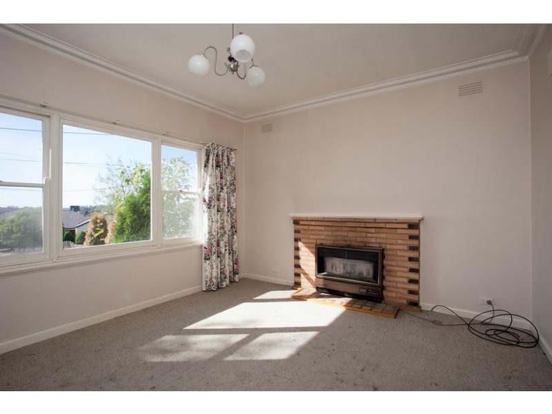 25 Harpin Street, Strathdale VIC 3550