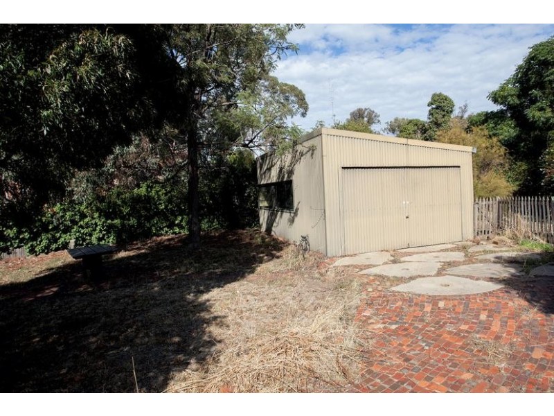 25 Harpin Street, Strathdale VIC 3550