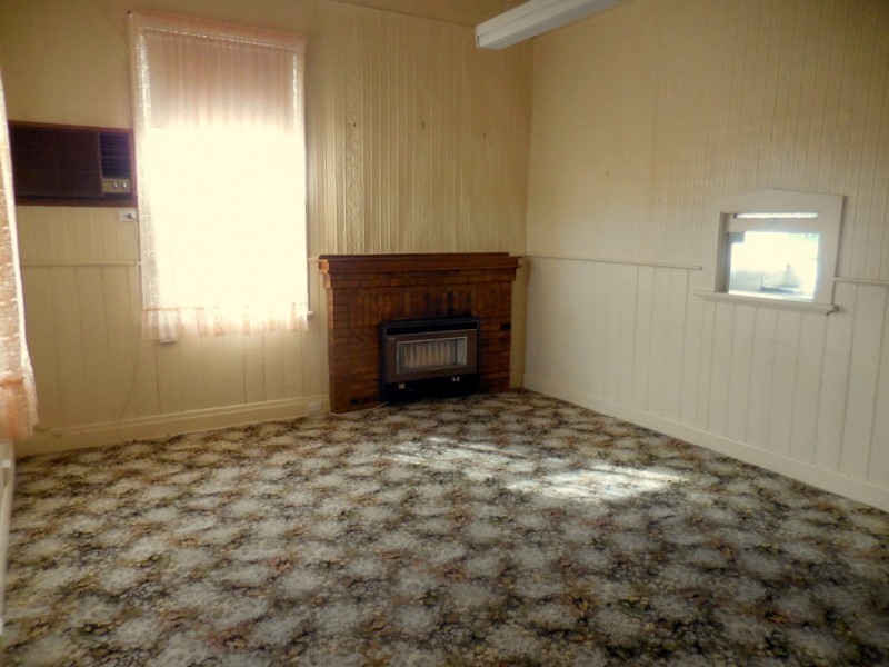 2 Station Street, Kangaroo Flat VIC 3555