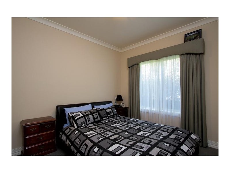 17 Wildwood Drive, Strathdale VIC 3550