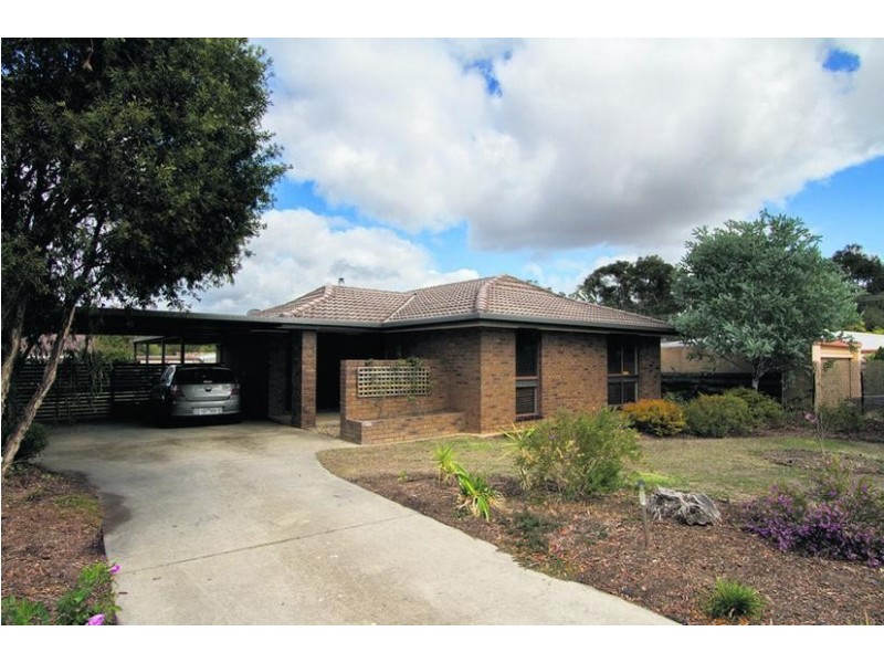 2 Cheriton Drive, Strathdale VIC 3550