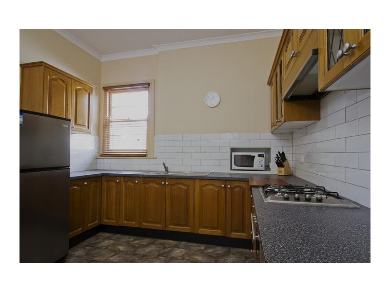 6 Royal Avenue, Kennington VIC 3550