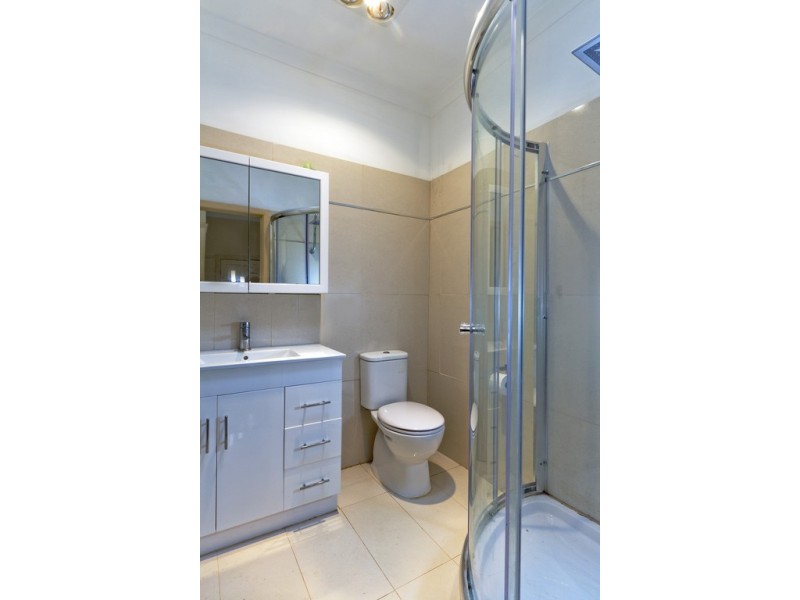 6 Royal Avenue, Kennington VIC 3550