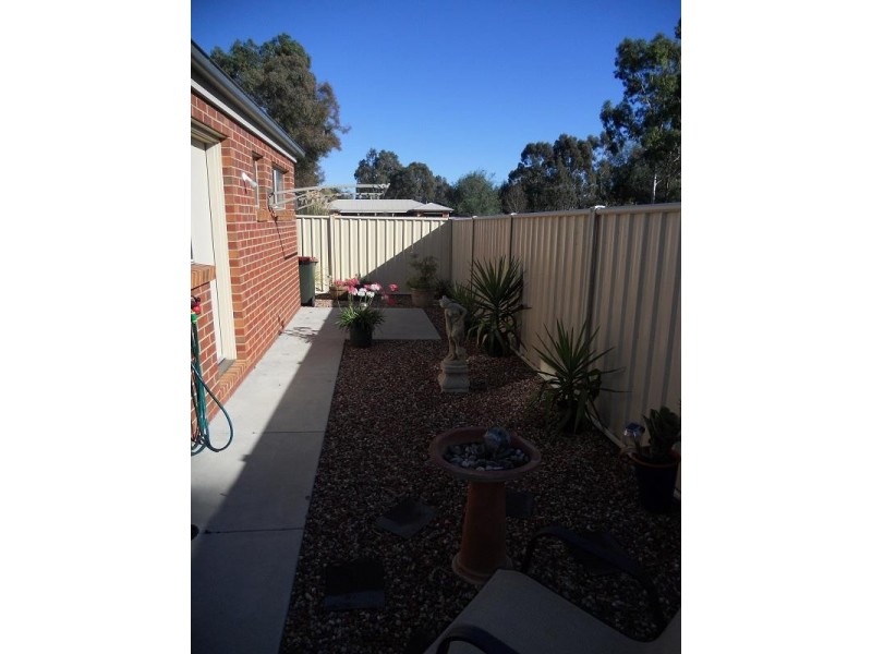 3/57 Weeroona Avenue, White Hills VIC 3550