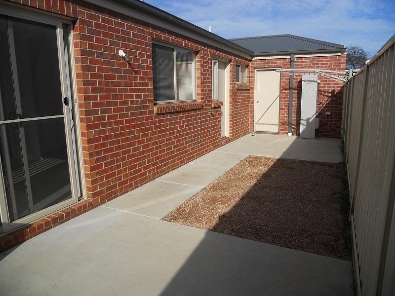 3/57 Weeroona Avenue, White Hills VIC 3550