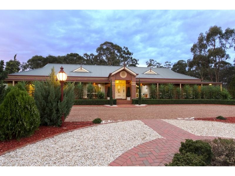 7 Conboy Court, Ascot VIC 3551