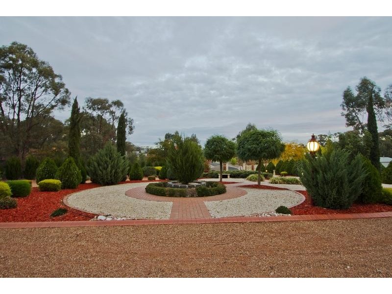 7 Conboy Court, Ascot VIC 3551