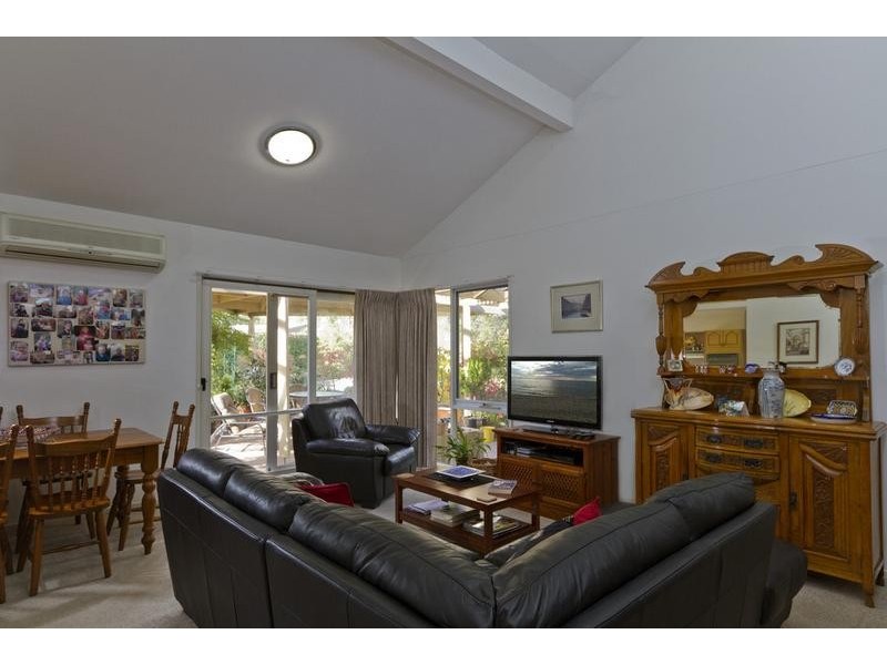 15 Wattle Drive, Spring Gully VIC 3550