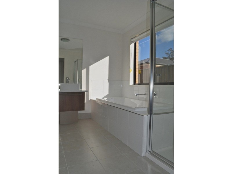 75 Kingston Drive, Eaglehawk VIC 3556