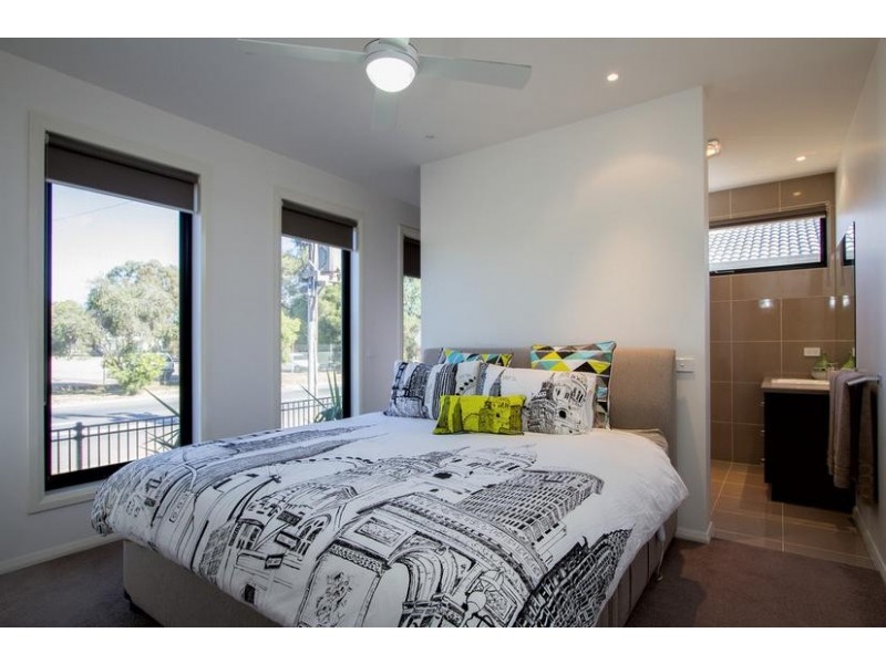 42 Howard Street, Epsom VIC 3551