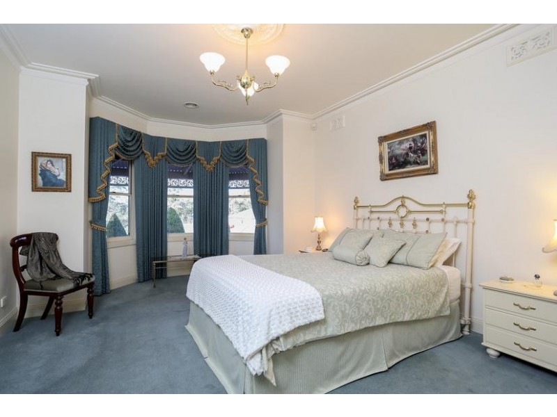 36 Marnie Road, Kennington VIC 3550