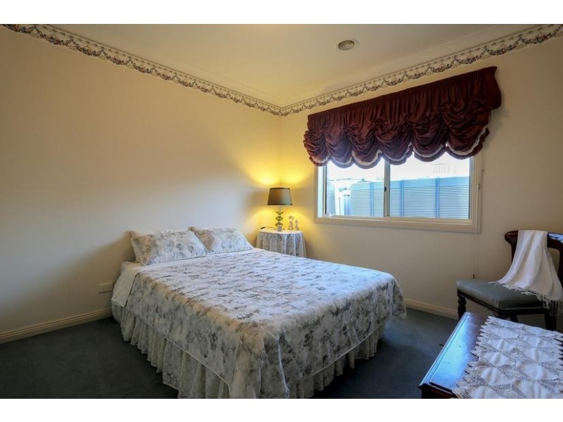 36 Marnie Road, Kennington VIC 3550