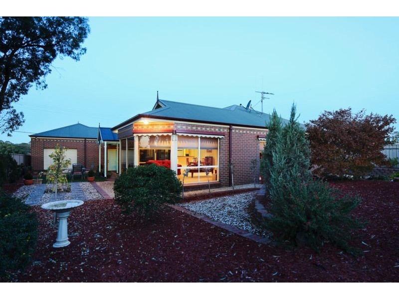 36 Marnie Road, Kennington VIC 3550