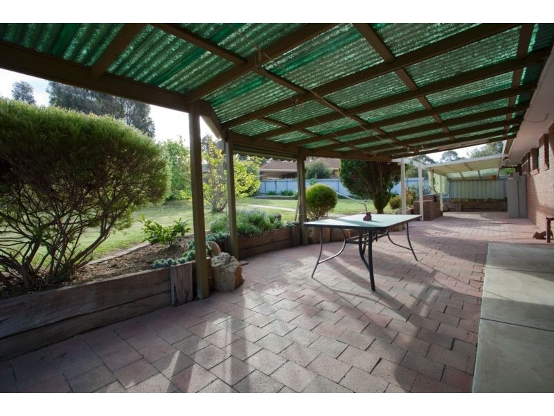 6 Billola Court, Eaglehawk VIC 3556