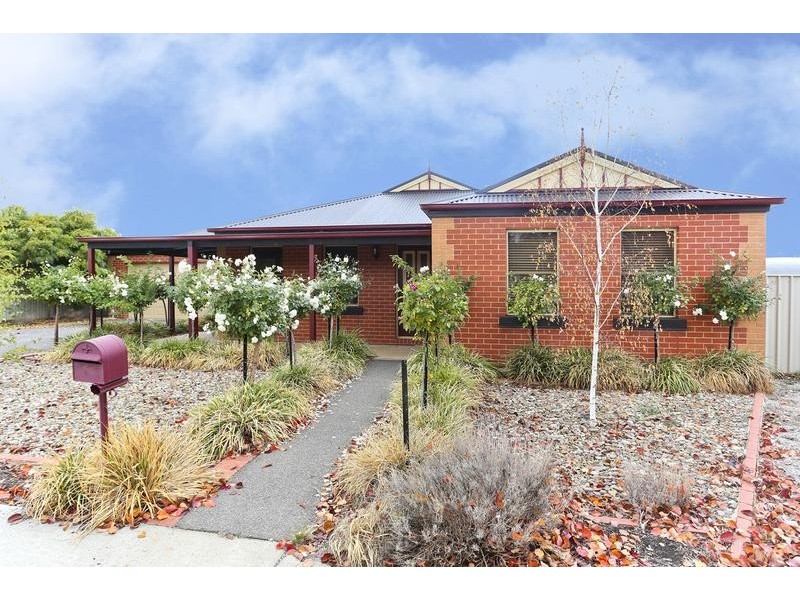 31 Saxby Drive, Strathfieldsaye VIC 3551