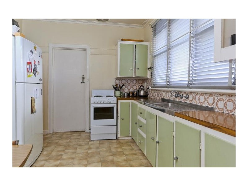 28 Somerville Street, Flora Hill VIC 3550