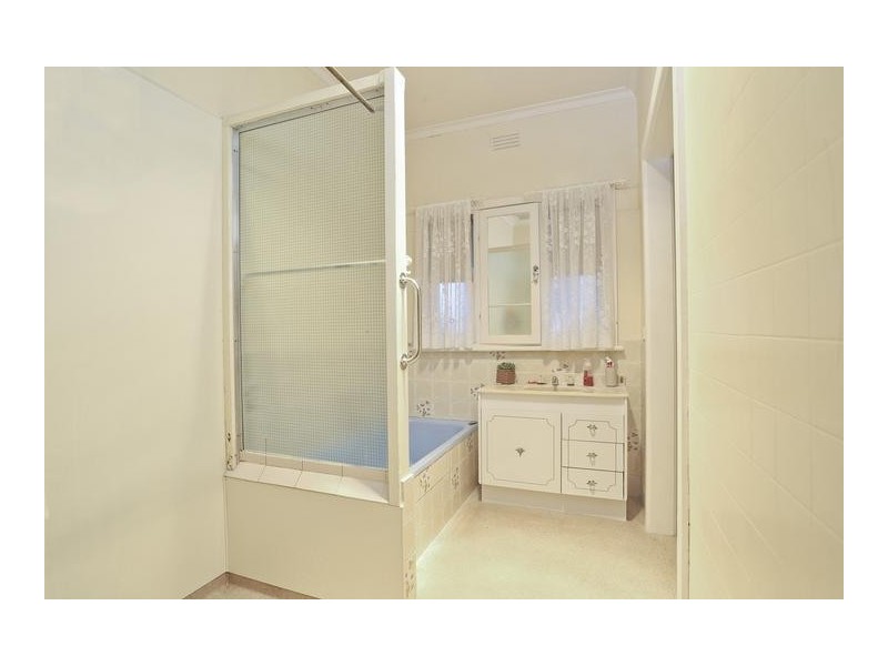 28 Somerville Street, Flora Hill VIC 3550