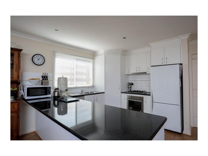 3/28A Church Street, Kangaroo Flat VIC 3555