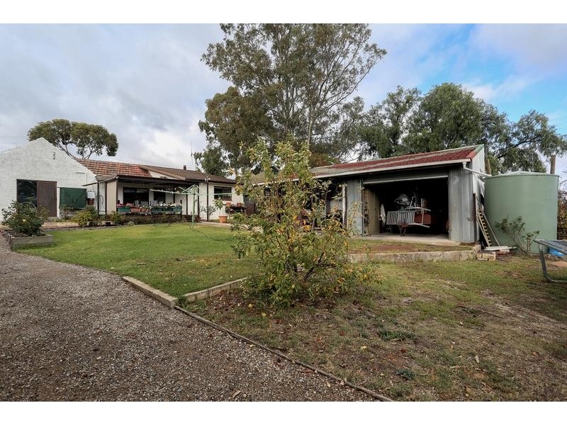 14 Watson Avenue, Eaglehawk VIC 3556