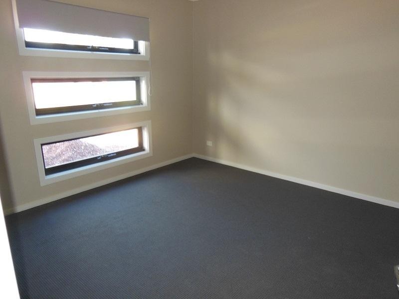 19 Londonderry Way, Epsom VIC 3551