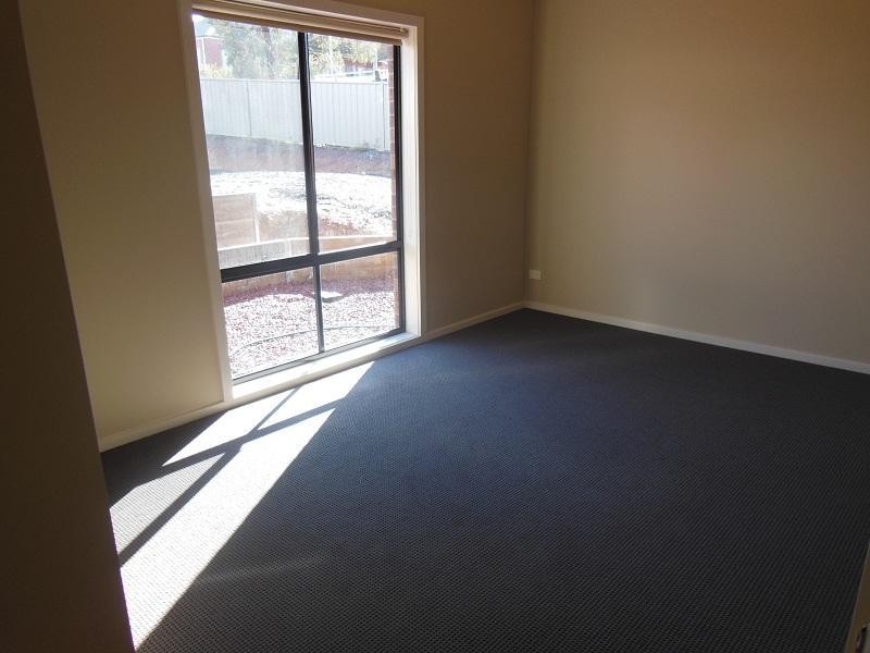 19 Londonderry Way, Epsom VIC 3551