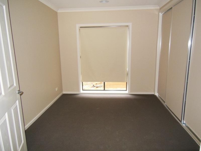 19 Londonderry Way, Epsom VIC 3551